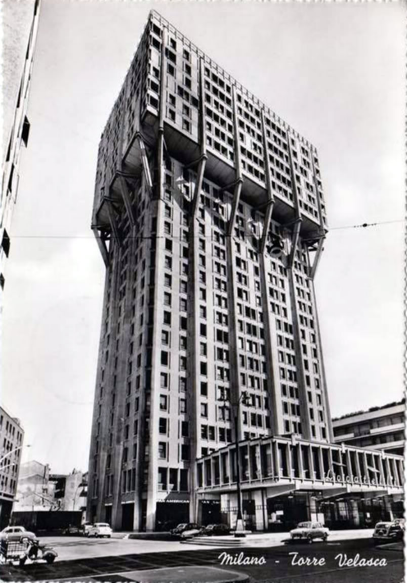 Torre Velasca, fine anni '50 (Milano)